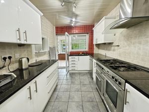 Kitchen- click for photo gallery